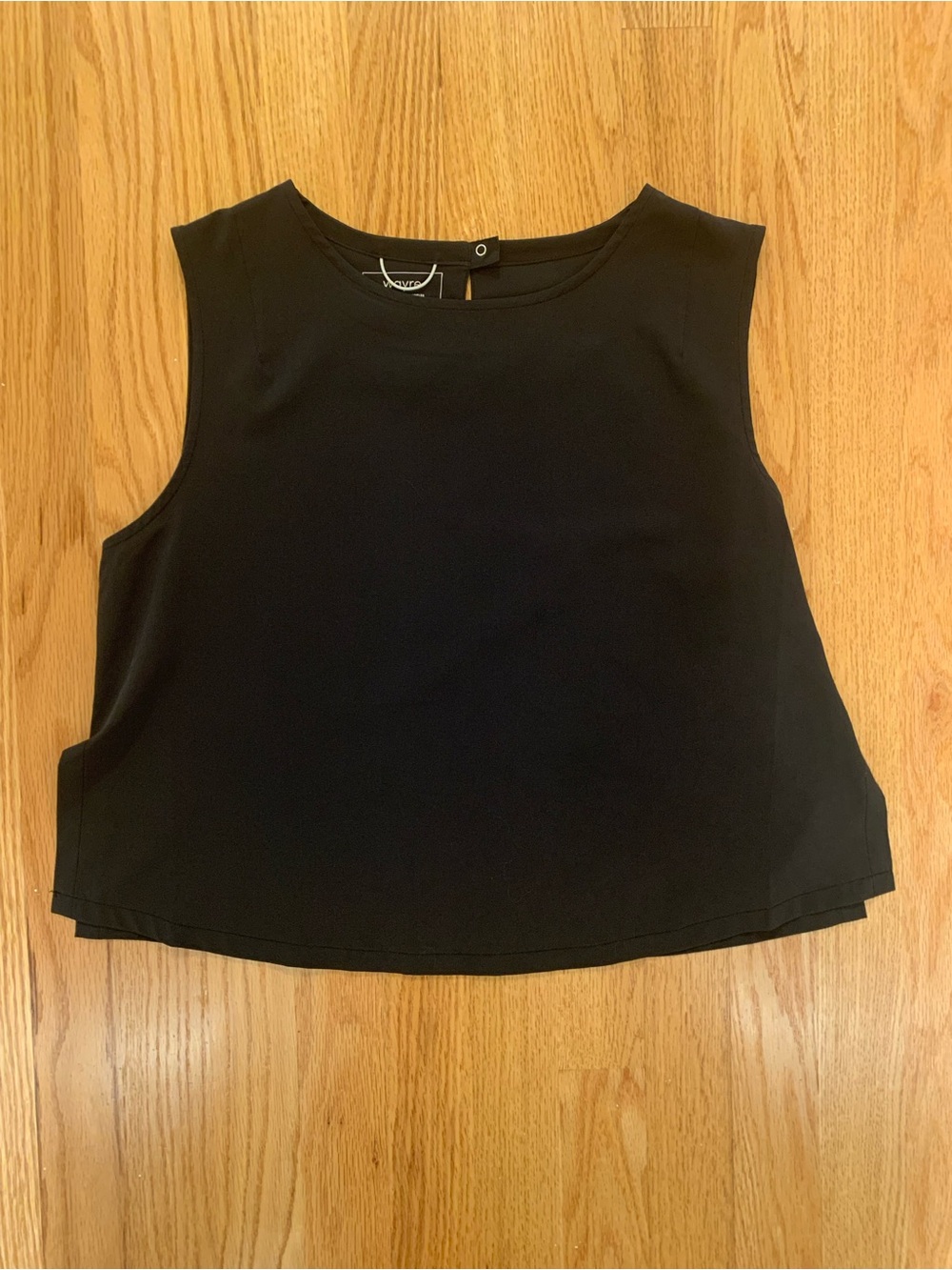 Wayre Boxy Shift & Snap Tank. Size Medium.